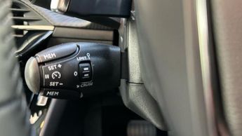 Peugeot 208 1.2 HYBRID Allure Hatchback 5dr Petrol Hybrid e-DSC6 Euro 6 (s/s