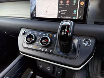 Land Rover Defender 90 3.0 D200 MHEV Hard Top SUV Auto 4WD SWB Euro 6 (s/s) 3dr