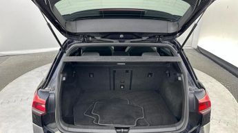 Volkswagen Golf 2.0 TDI R-Line Hatchback 5dr Diesel DSG Euro 6 (s/s) (150 ps)