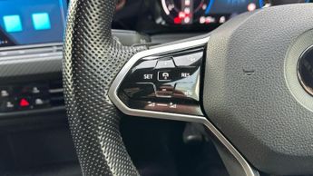 Volkswagen Golf 2.0 TDI R-Line Hatchback 5dr Diesel DSG Euro 6 (s/s) (150 ps)