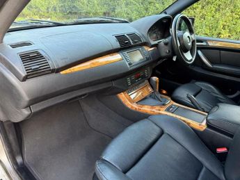 BMW X5 4.4i V8 Sport Auto 4WD Euro 3 5dr