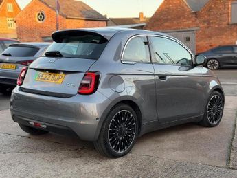 Fiat 500e 42kWh La Prima Hatchback 3dr Electric Auto (118 ps)