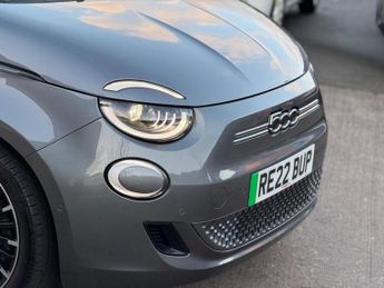 Fiat 500e 42kWh La Prima Auto 3dr