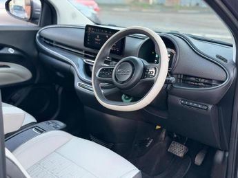 Fiat 500e 42kWh La Prima Auto 3dr