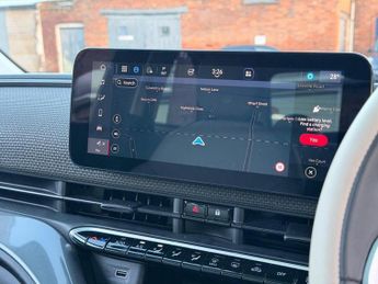 Fiat 500e 42kWh La Prima Hatchback 3dr Electric Auto (118 ps)