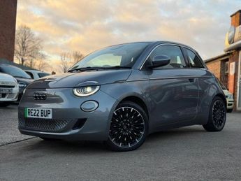 Fiat 500e 42kWh La Prima Auto 3dr