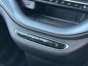 Fiat 500e 42kWh La Prima Hatchback 3dr Electric Auto (118 ps)