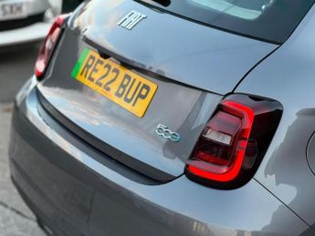 Fiat 500e 42kWh La Prima Auto 3dr