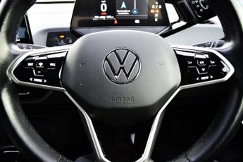 Volkswagen ID.3 Pro Performance 58kWh Life Hatchback 5dr Electric Auto (204 ps)