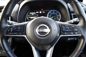 Nissan Leaf 39kWh Acenta Hatchback 5dr Electric Auto (150 ps)