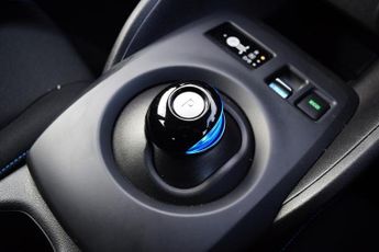 Nissan Leaf 39kWh Acenta Hatchback 5dr Electric Auto (150 ps)