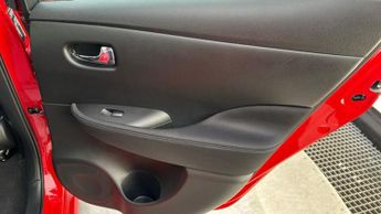 Nissan Leaf 39kWh Acenta Hatchback 5dr Electric Auto (150 ps)