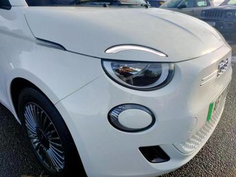 Fiat 500e 42kWh Passion Auto 3dr