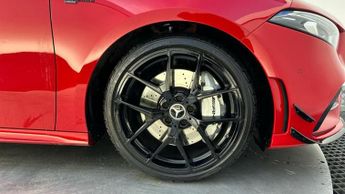 Mercedes-Benz A Class 2.0 A35 AMG (Premium Plus) Hatchback 5dr Petrol SpdS DCT 4MATIC 