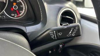 Volkswagen e-up! 36.8kWh e-up! Hatchback 5dr Electric Auto (82 ps)