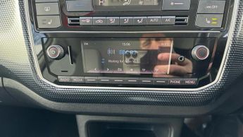 Volkswagen e-up! 36.8kWh e-up! Hatchback 5dr Electric Auto (82 ps)