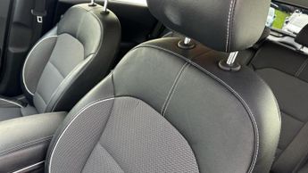 Kia Niro 64kWh 2 SUV 5dr Electric Auto (201 bhp)