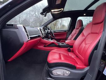 Porsche Cayenne 4.2 TD V8 S TiptronicS 4WD Euro 5 (s/s) 5dr