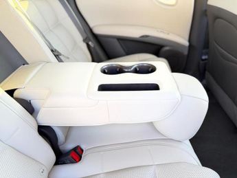 MG MG IM6 100kWh Launch Edition SUV 5dr Electric Auto 4WD (751 ps)