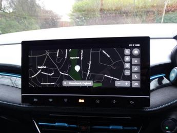 MG MG5 61.1kWh Trophy Long Range Auto 5dr