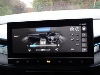 MG MG5 61.1kWh Trophy Long Range Auto 5dr