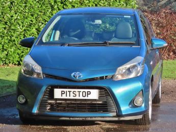 Toyota Yaris 1.5 VVT-h T Spirit Hatchback 5dr Petrol Hybrid CVT Euro 5 (101 p