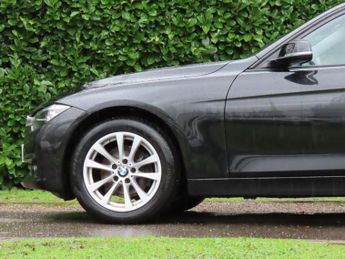 BMW 3 Series 2.0 320d SE Saloon 4dr Diesel Auto Euro 6 (s/s) (190 ps)