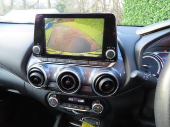 Nissan Juke 1.6 N-Connecta SUV 5dr Petrol Hybrid Auto Euro 6 (143 ps)