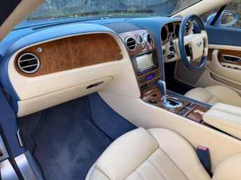 Bentley Continental 6.0 W12 GTC Convertible 2dr Petrol Auto 4WD Euro 4 (560 ps)