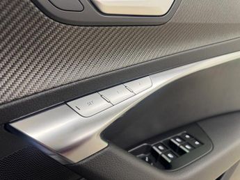 Audi A6 Avant 2.0 TDI 40 Black Edition Estate 5dr Diesel S Tronic quattro | Fu