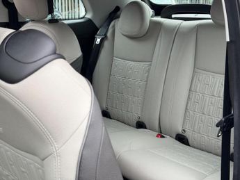 Fiat 500e C 42kWh La Prima Convertible 2dr Electric Auto (118 ps)