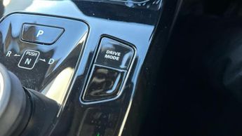 Suzuki e Vitara 61kWh Ultra SUV 5dr Electric Auto (174 ps)