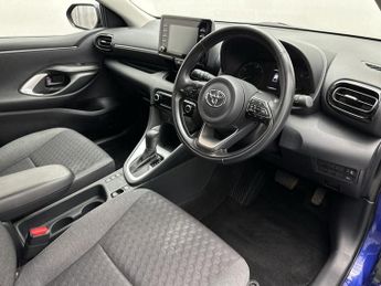 Toyota Yaris Icon Hev Cvt