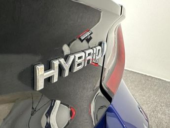 Toyota Yaris Icon Hev Cvt