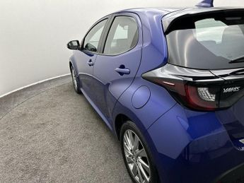 Toyota Yaris Icon Hev Cvt