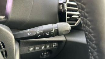 Citroen e-C4 50kWh Shine Plus Hatchback 5dr Electric Auto (7.4kW Charger) (13