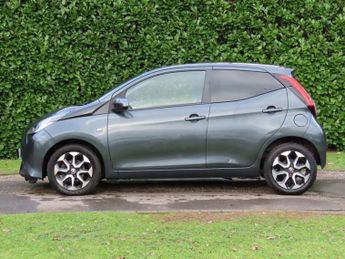 Toyota AYGO 1.0 VVT-i x-plore Hatchback 5dr Petrol x-shift Euro 6 (71 ps)