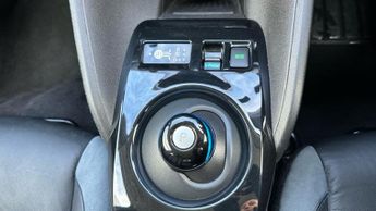 Nissan Leaf 39kWh Tekna Hatchback 5dr Electric Auto (150 ps)