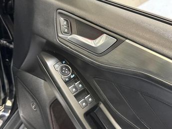 Ford FOCUS VIGNALE 1.5 EcoBlue 120 Active X 5dr Auto