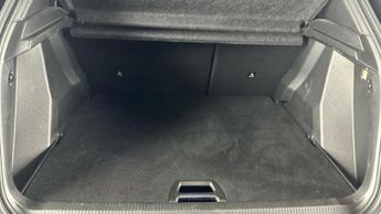 Peugeot E-2008 50kWh Allure Premium + SUV 5dr Electric Auto (7kW Charger) (136 