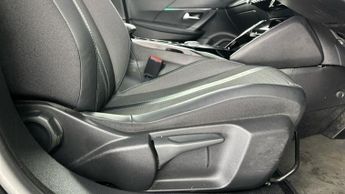 Peugeot E-2008 50kWh Allure Premium + SUV 5dr Electric Auto (7kW Charger) (136 