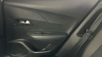 Peugeot E-2008 50kWh Allure Premium + SUV 5dr Electric Auto (7kW Charger) (136 