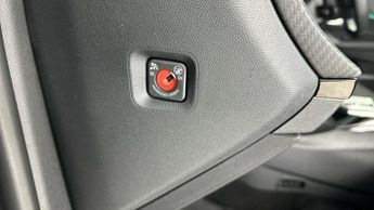 Peugeot E-2008 50kWh Allure Premium + SUV 5dr Electric Auto (7kW Charger) (136 