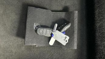 Peugeot E-2008 50kWh Allure Premium + SUV 5dr Electric Auto (7kW Charger) (136 