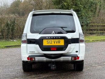 Mitsubishi Shogun 3.2 DI-DC SG3 Auto 4WD Euro 6 5dr LWB