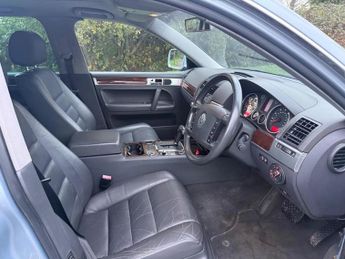 Volkswagen Touareg 2.5 TD AUTO 