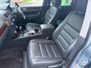 Volkswagen Touareg 2.5 TD AUTO 