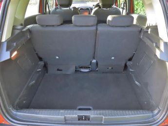 Renault Captur 1.2 TCe ENERGY Dynamique Nav SUV 5dr Petrol Auto Euro 6 (s/s) (1