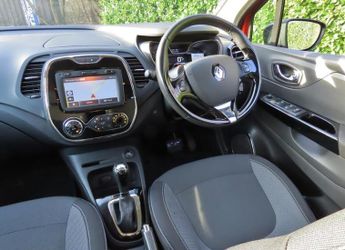 Renault Captur 1.2 TCe ENERGY Dynamique Nav SUV 5dr Petrol Auto Euro 6 (s/s) (1