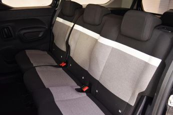 Citroen e-Berlingo 52kWh PLUS XL MPV 5dr Electric Auto (7.4kW Charger) (136 ps)